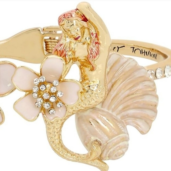 🔹️Betsey Johnson🔹️ Bracelet Shell Yeah Mermaid Hinge Bangle Seashell Crystal - Picture 6 of 7